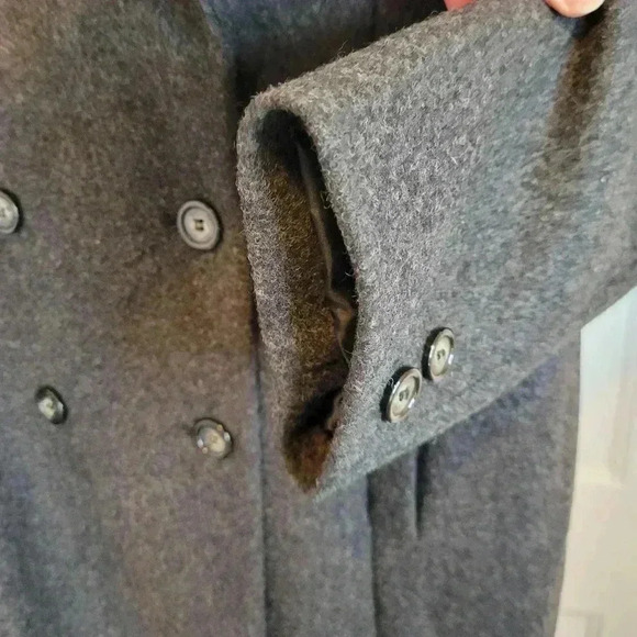 Levine Classics Gorgeous Dark Grey 100% Wool Long Trench Coat, Size 14 RN38843 - Picture 9 of 12